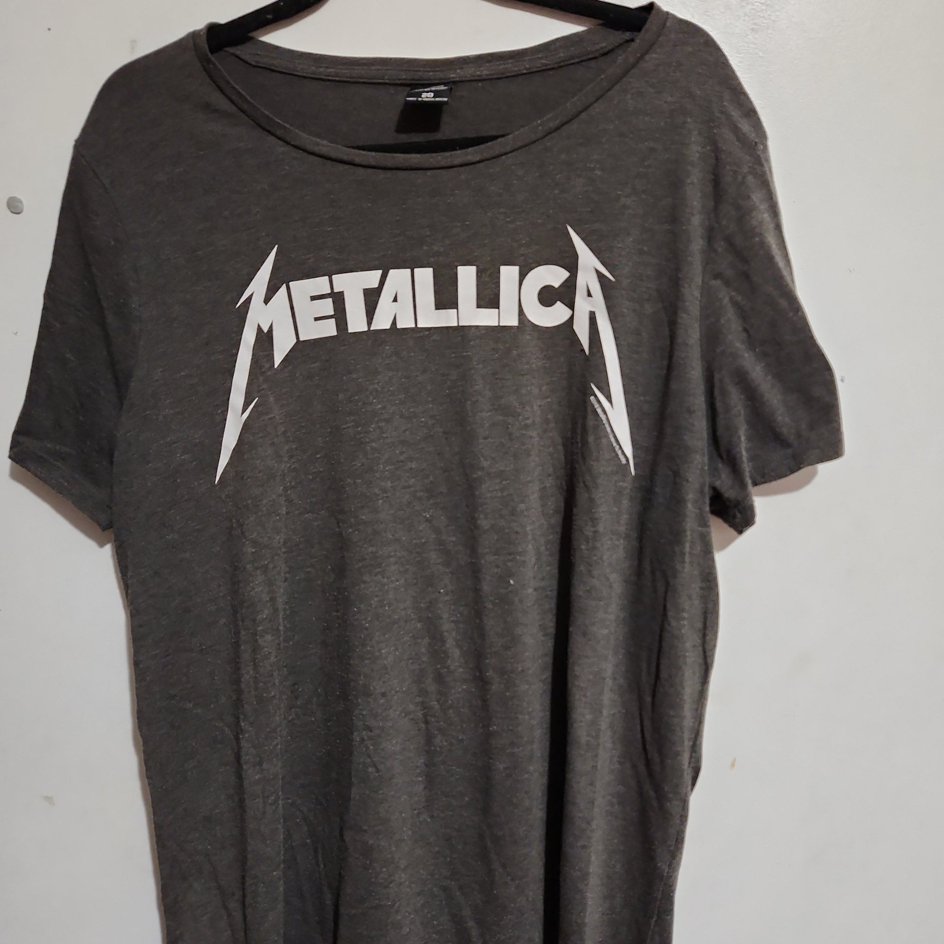 Metallica size 20 vintage style licenced t-shirt - TOGA Multiverse