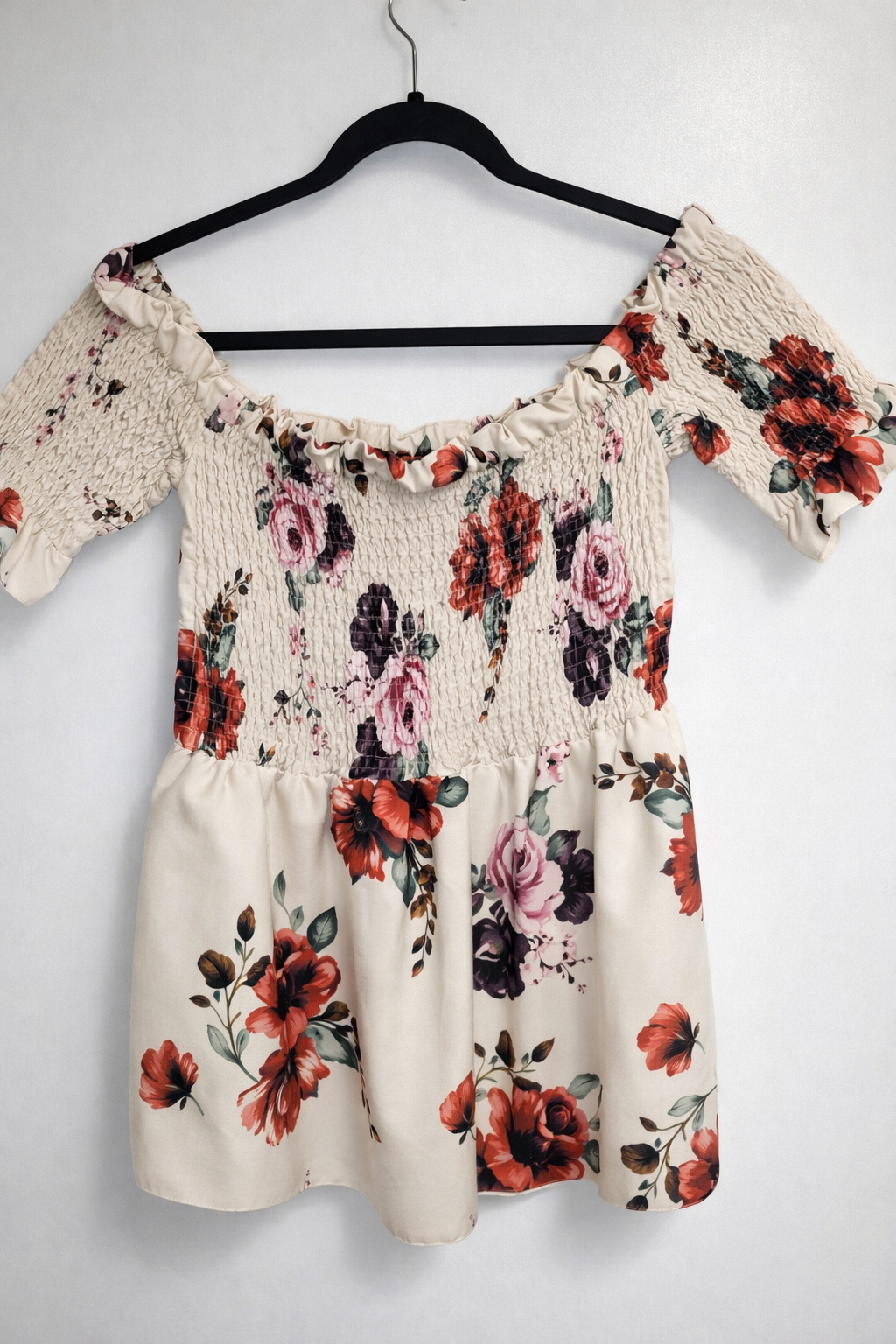 Boohoo Floral off-shoulder Top size 20