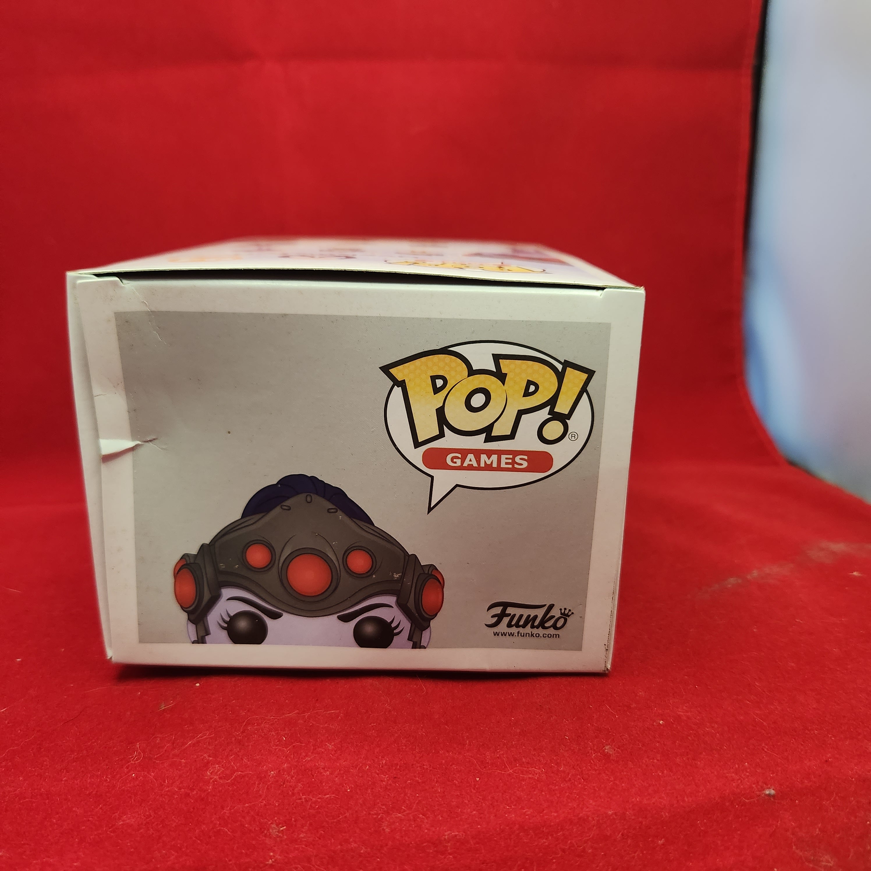 Overwatch Widowmaker Pop Vinyl - TOGA Multiverse