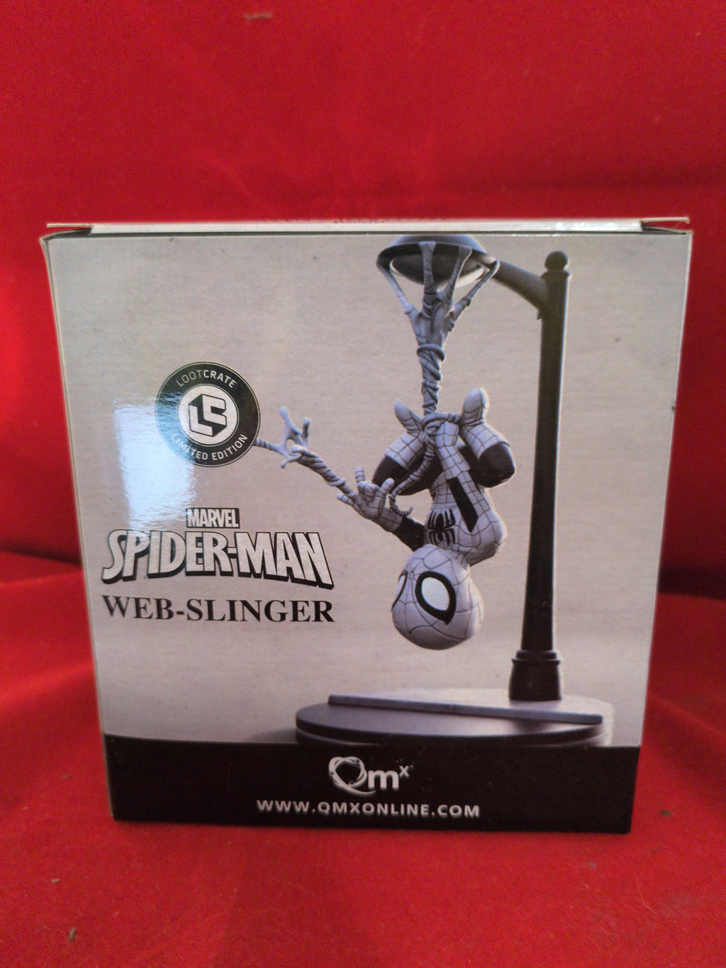Spider-Man black and white Q-fig - TOGA Multiverse