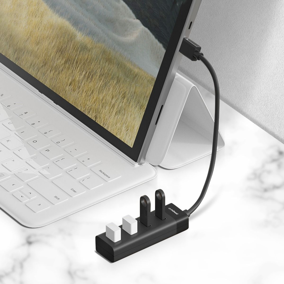 mbeat 4-Port USB 3.0 Hub - Black - TOGA Multiverse